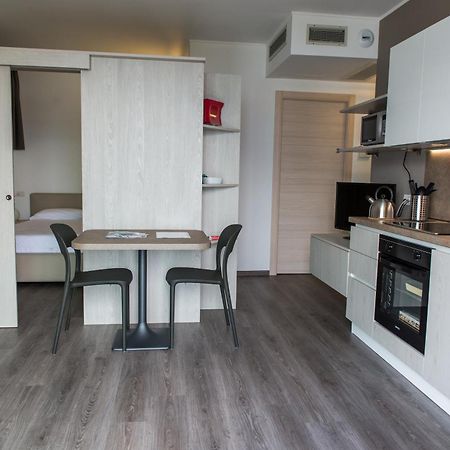 Residenza Luigina Apartamento Varenna Quarto foto