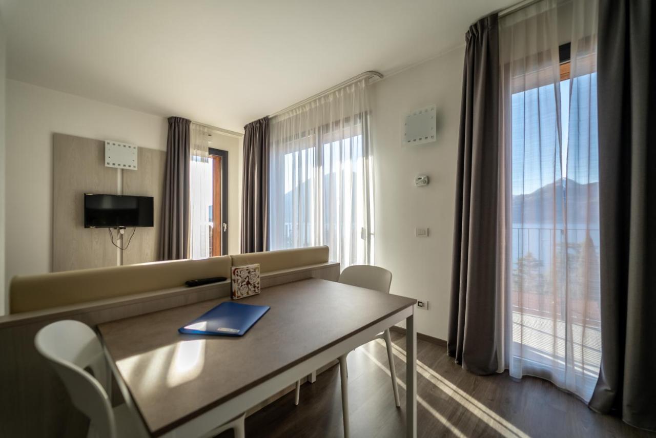 Residenza Luigina Apartamento Varenna Exterior foto